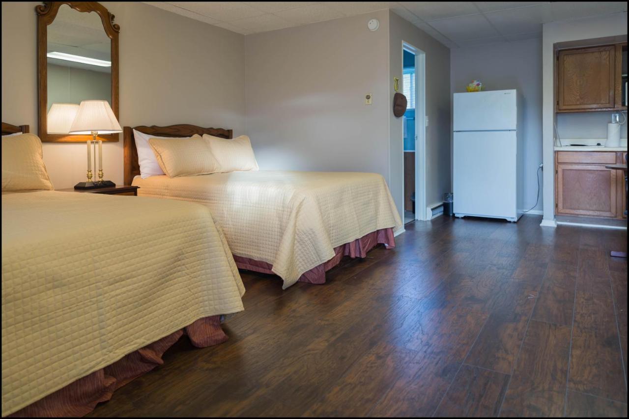 Marina Inn & Event Center Бренсън Екстериор снимка